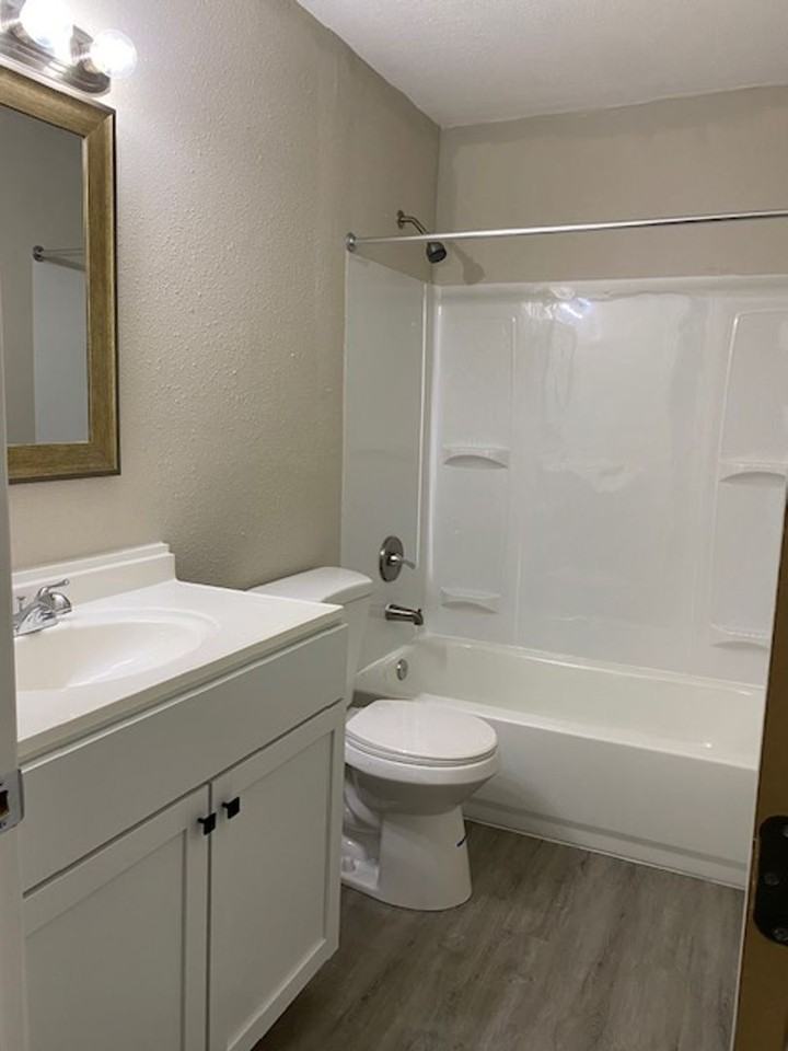 102 King Arthur Ct. - Photo 3 of 9