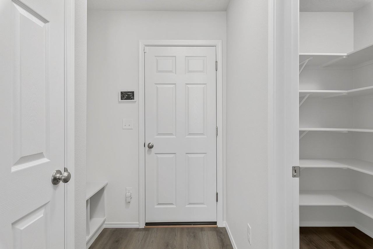 1786 E Kentucky Ave - Photo 6 of 21