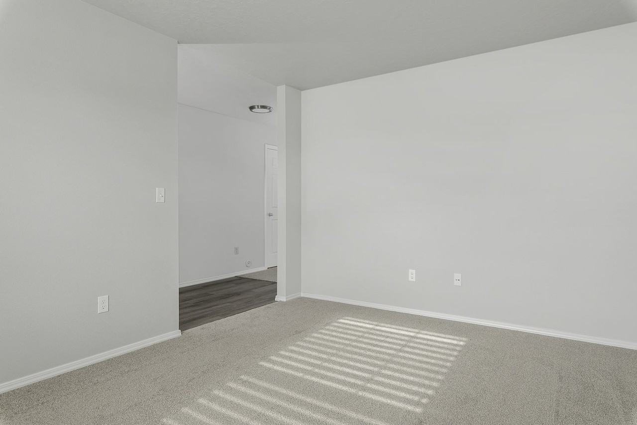 1786 E Kentucky Ave - Photo 7 of 21