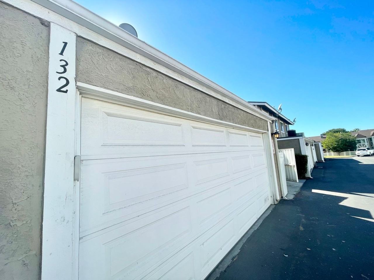 132 Greenbriar Ln - Photo 2 of 22