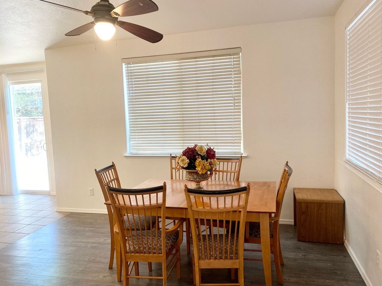 4060 W Apple Tree Ln - Photo 6 of 24