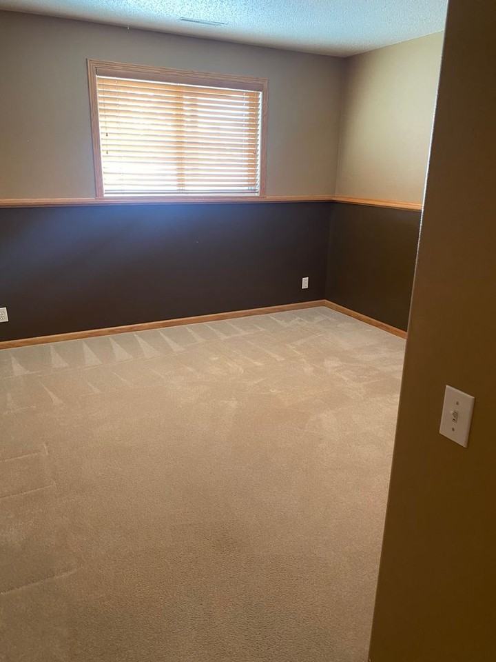 2842 Dakota Park Cir S - Photo 3 of 17