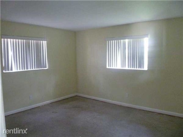6580 Grant St - Photo 2 of 6