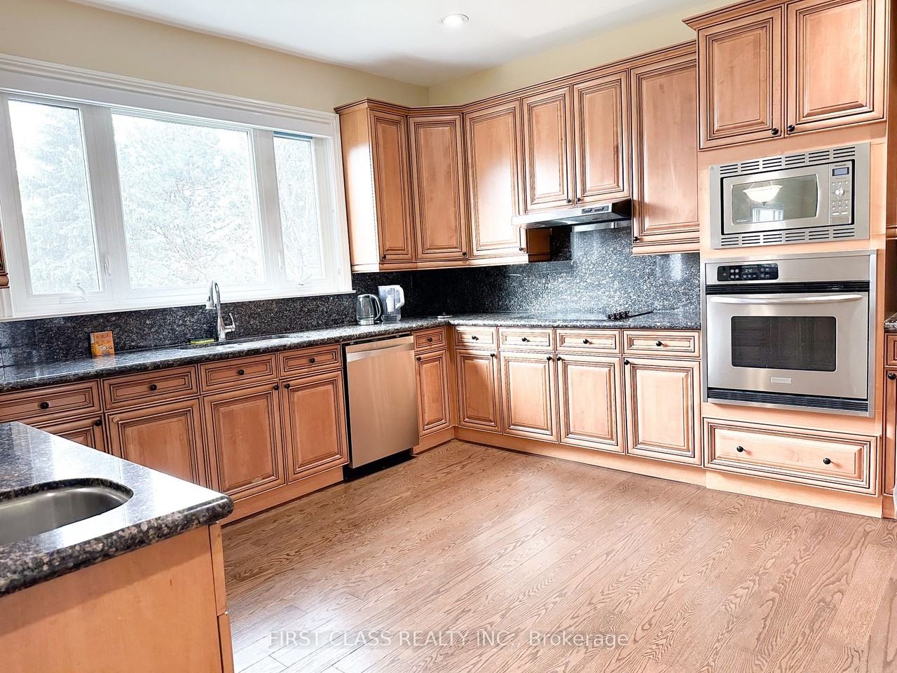 878 Norsan Court #None - Photo 2 of 6