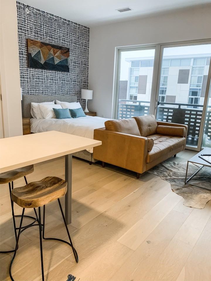 2550 Lawrence St - Photo 2 of 10