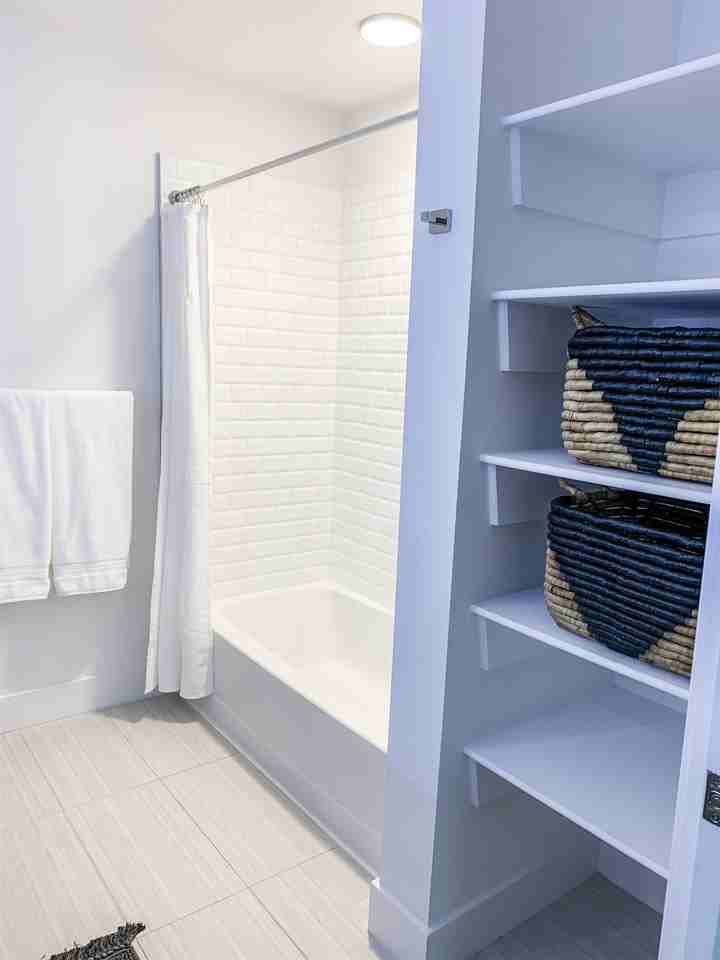 2550 Lawrence St - Photo 6 of 10