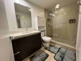 featured image of 1735 N La Brea Ave