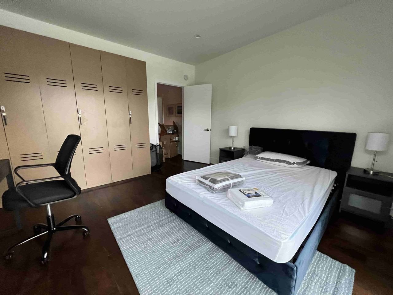 Ecco - La Brea - Photo 6 of 50