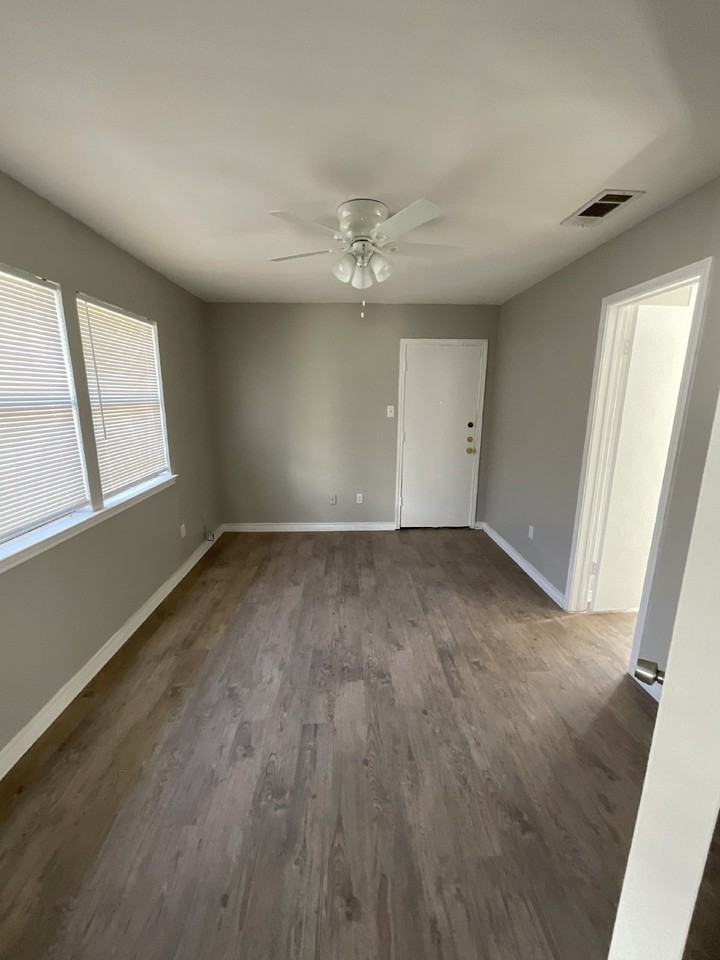 1009 Hyridge St #1009 - Photo 7 of 16