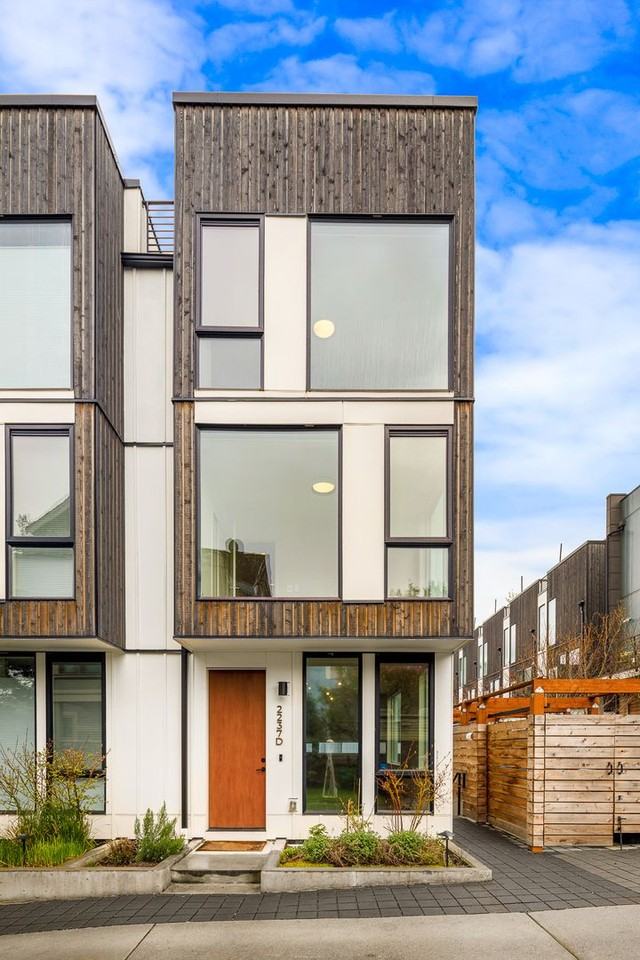 2237D Minor Ave E - Photo 2 of 18