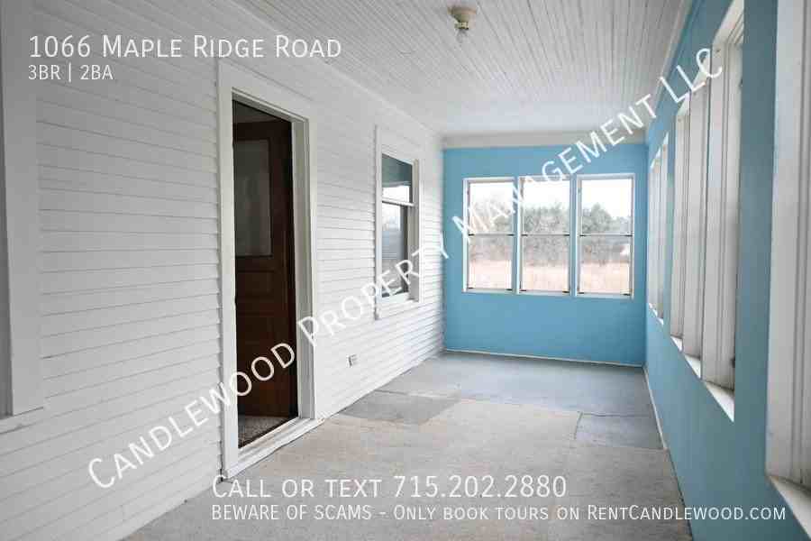 1066 Maple Ridge Rd - Photo 3 of 41