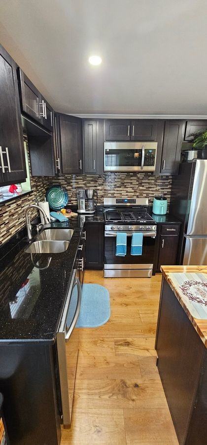 2100 Cliftwood Ave - Photo 2 of 24
