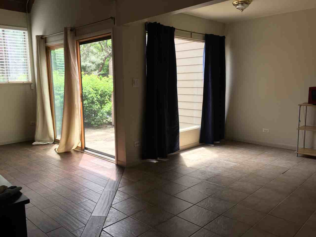 3353 Beacon St #B26 - Photo 3 of 12