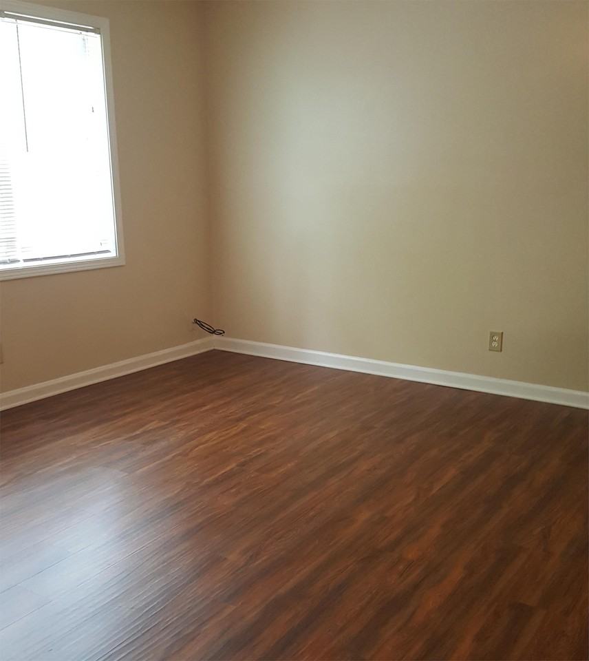 155 Bowen St - Photo 2 of 10