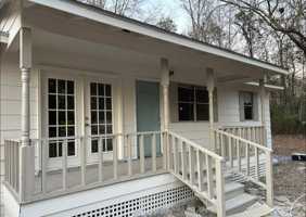 featured image of 617 Monroe St