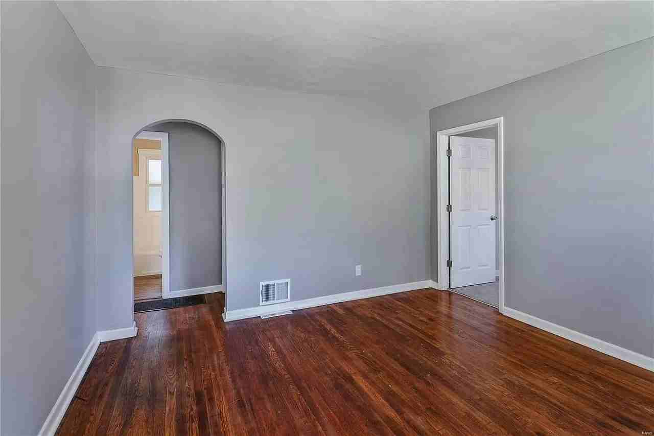 1465 West Duchesne Drive - Photo 3 of 12