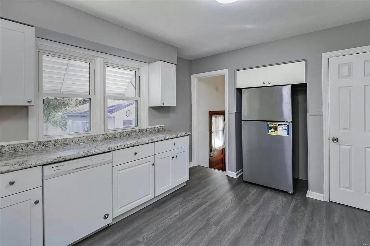 1465 West Duchesne Drive - Photo 5 of 12