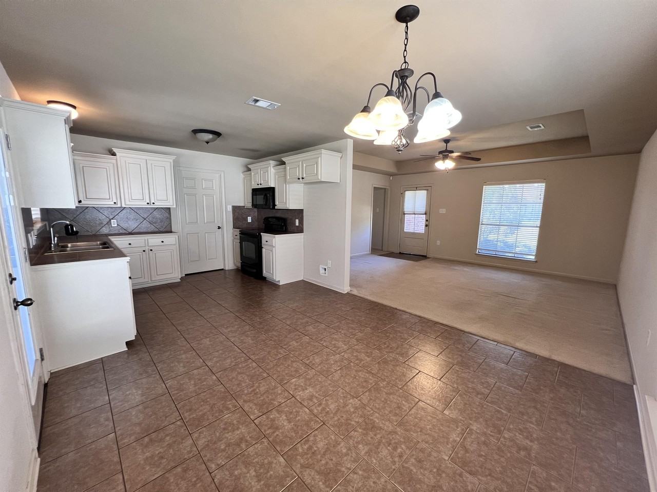 12275 Cottage Hill Dr #1 - Photo 3 of 18