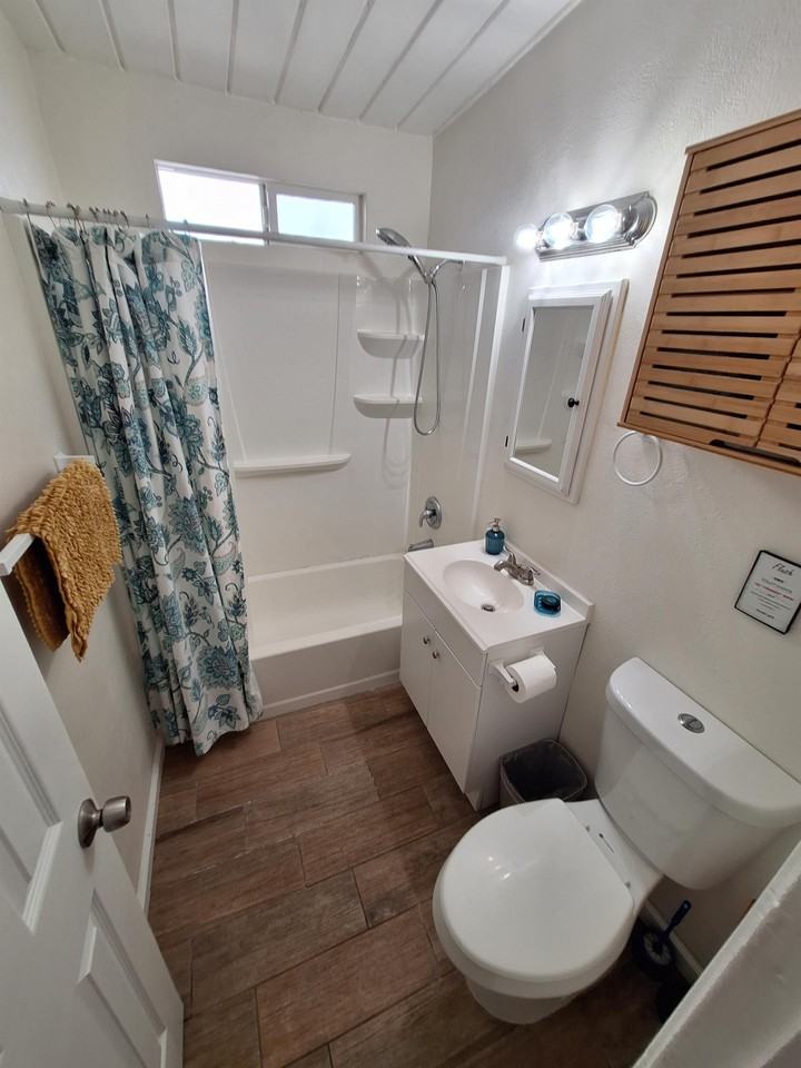 2770 Island Ave - Photo 7 of 21