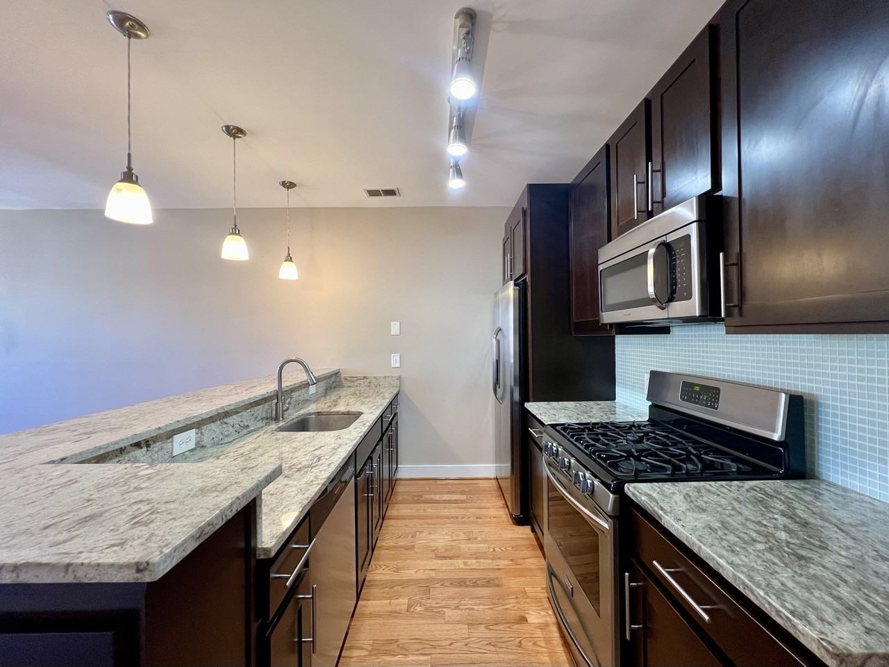 1353 Adams St Ne #3 - Photo 3 of 21
