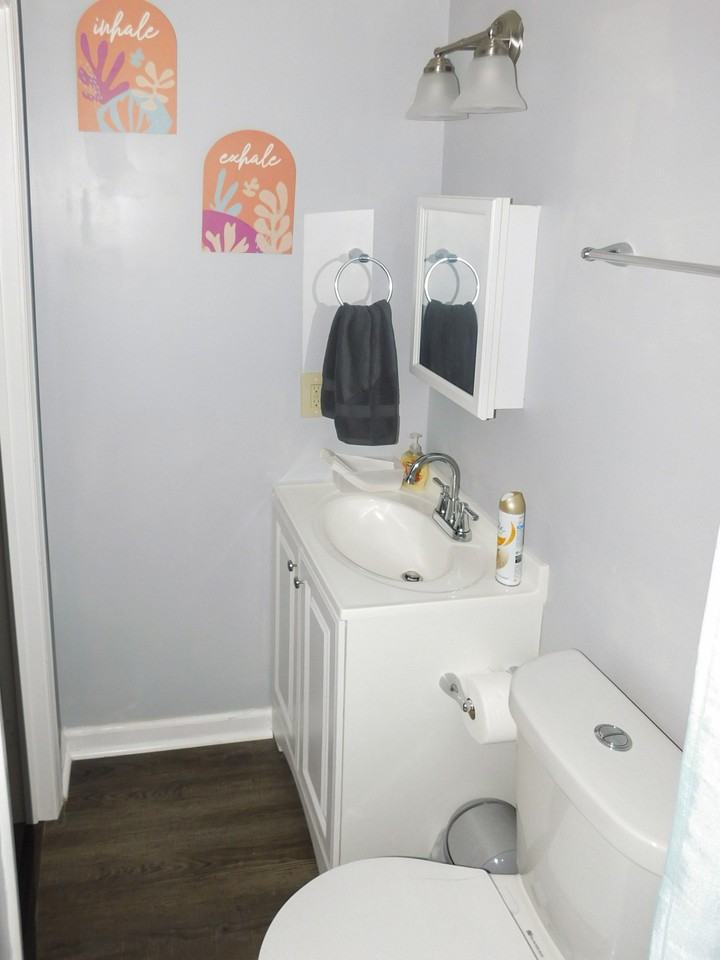 Pineridge Dr - Photo 7 of 32