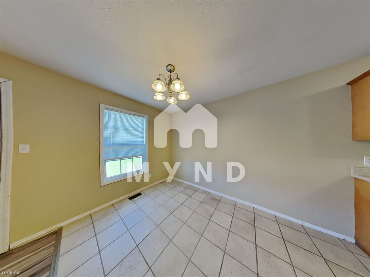 119 S Western - Photo 3 of 24