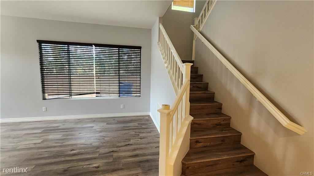 27763 Coldsprings Pl - Photo 3 of 11