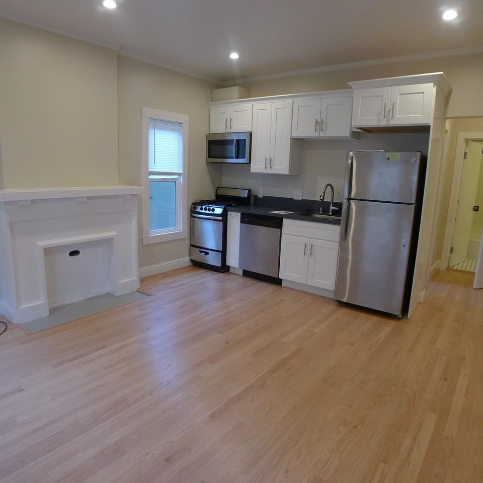 2339 Oregon St - Photo 2 of 50