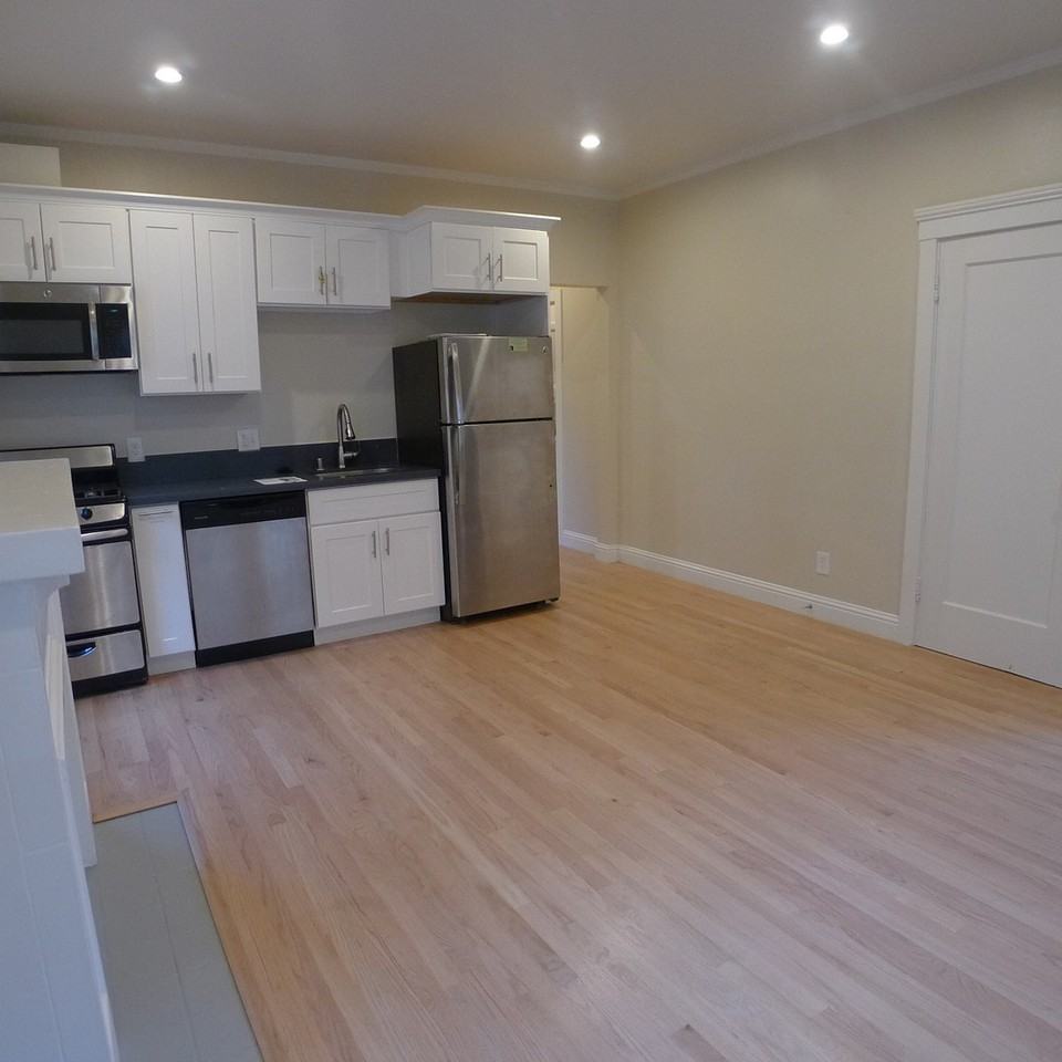 2339 Oregon St - Photo 4 of 50