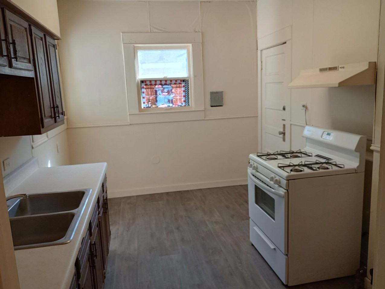 2222 Vance Ave - Photo 5 of 9