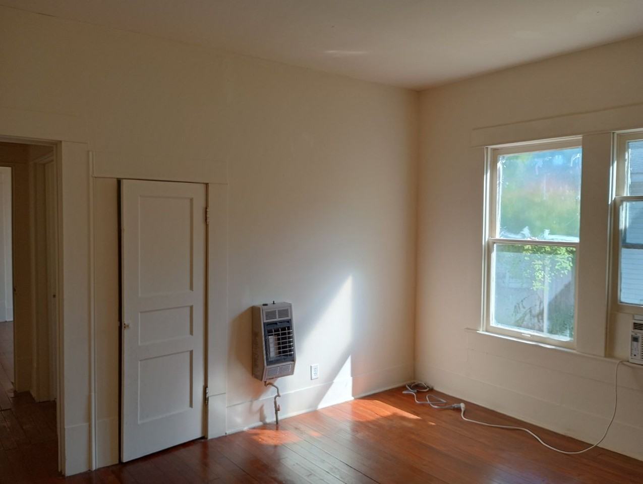 2222 Vance Ave - Photo 6 of 9