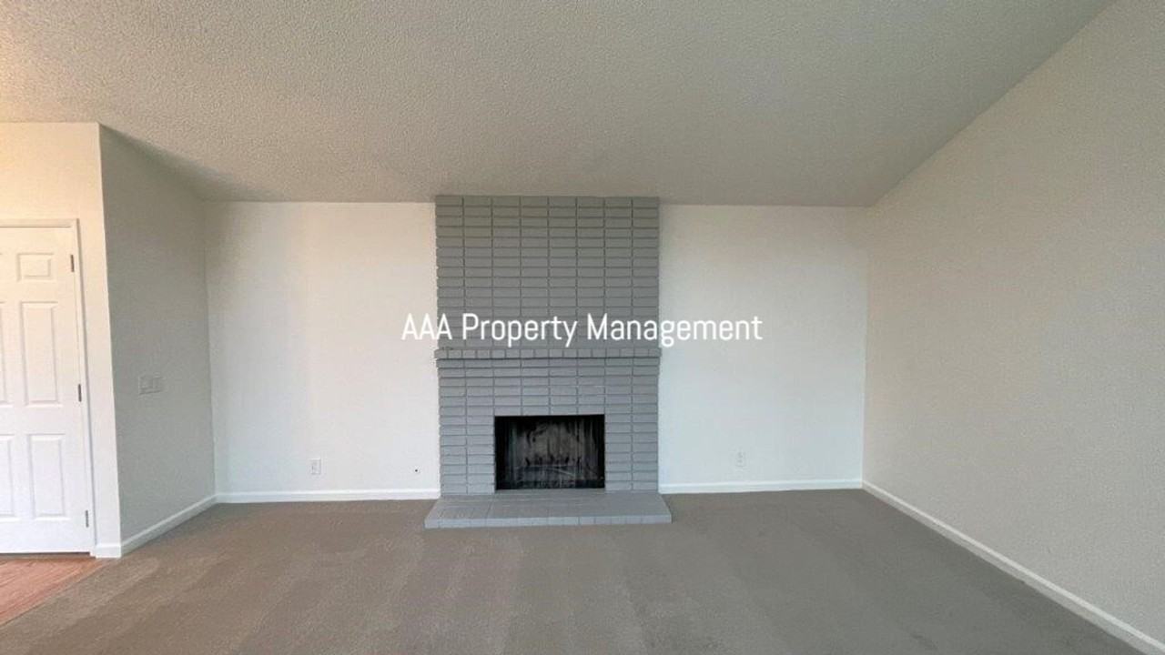 4478 River Ash Ct - Photo 4 of 28