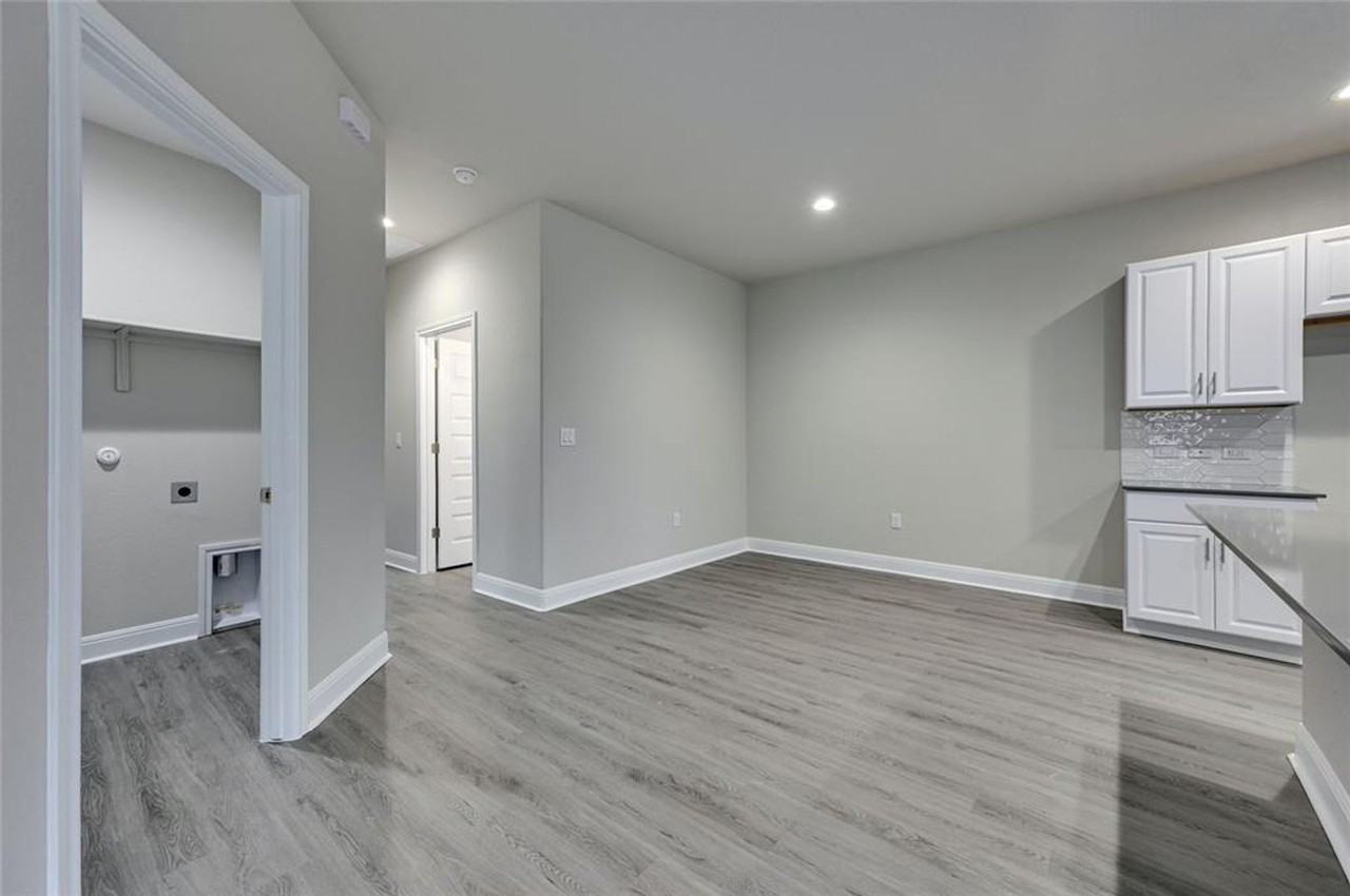 5209 Thunderbird #A - Photo 5 of 14