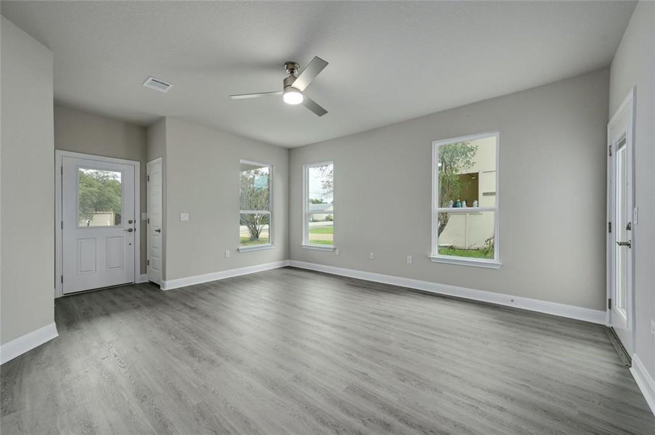 5209 Thunderbird #A - Photo 7 of 14