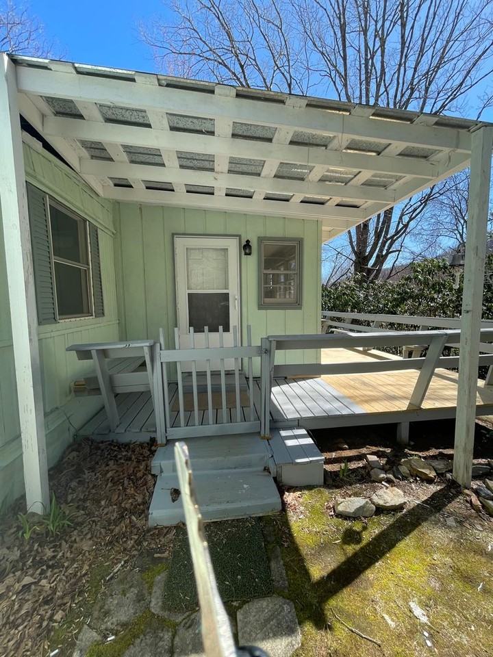 478 Shuford Creek Rd - Photo 3 of 12