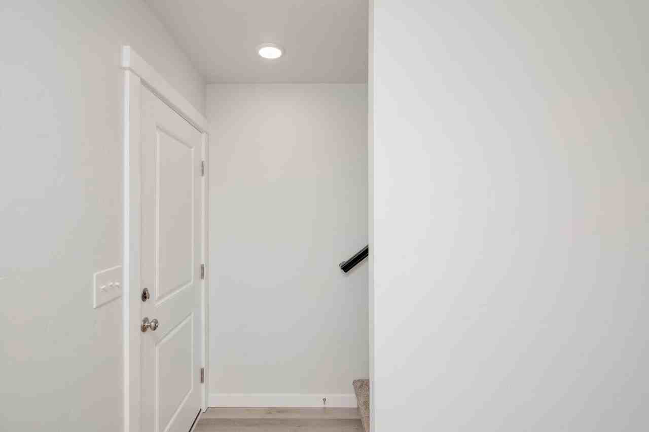 1673 S Arborwood Ln - Photo 2 of 19