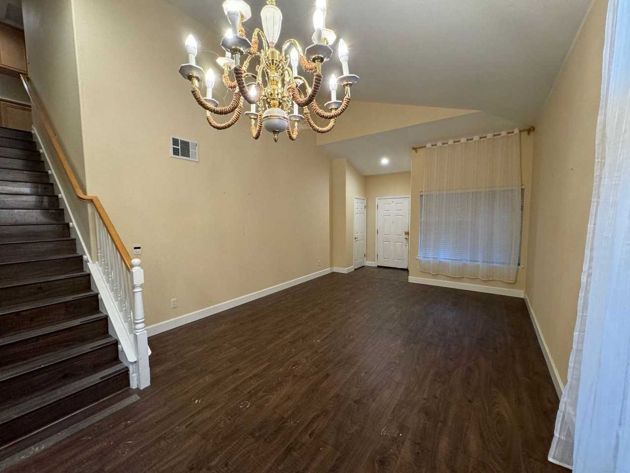 408 Capella Way - Photo 3 of 21