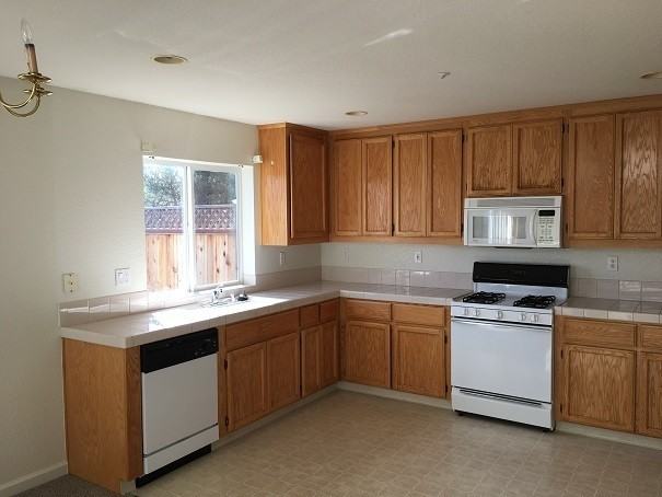127 Wingard Cir - Photo 3 of 8