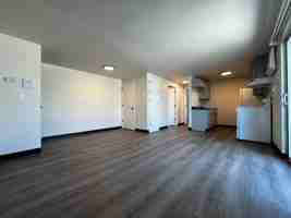 featured image of 1785 Edison St