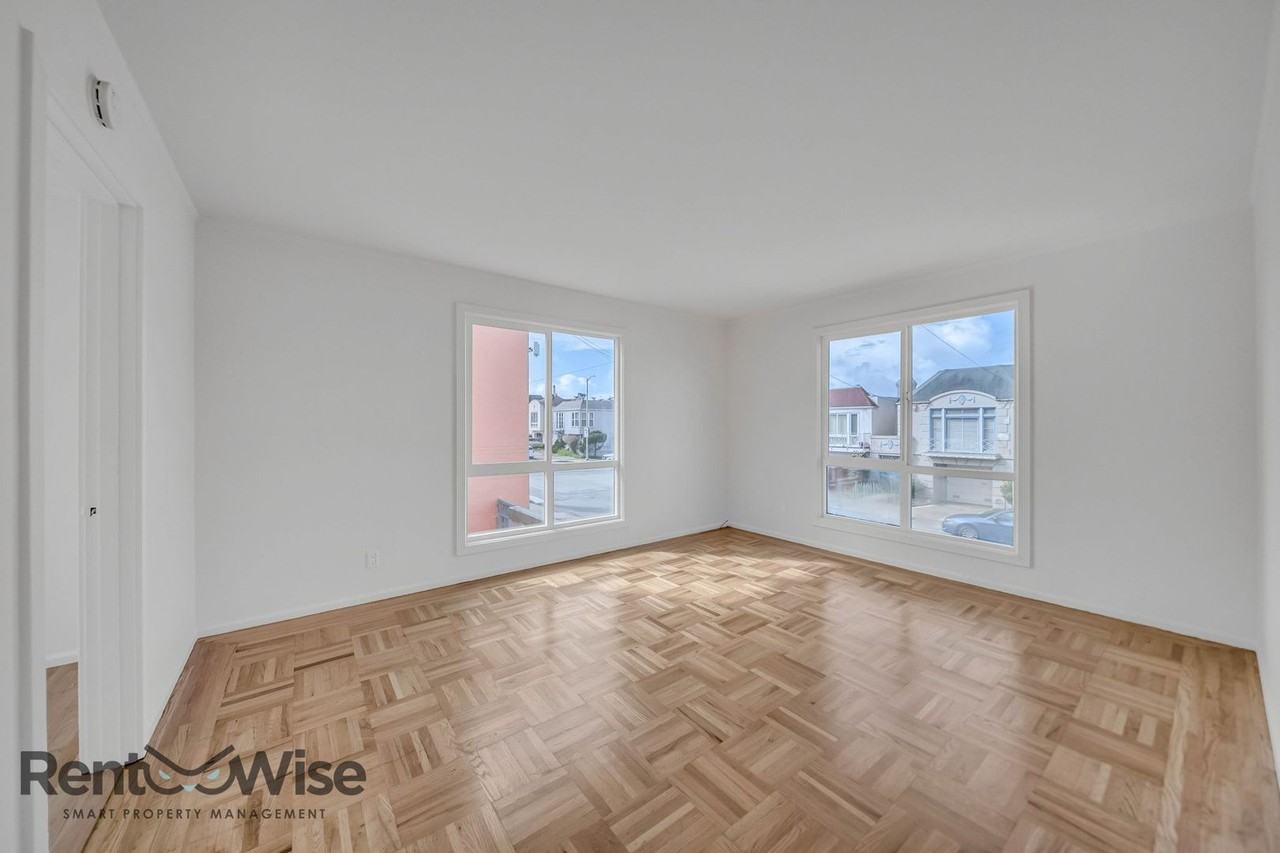 1386 35th Ave - Photo 3 of 23