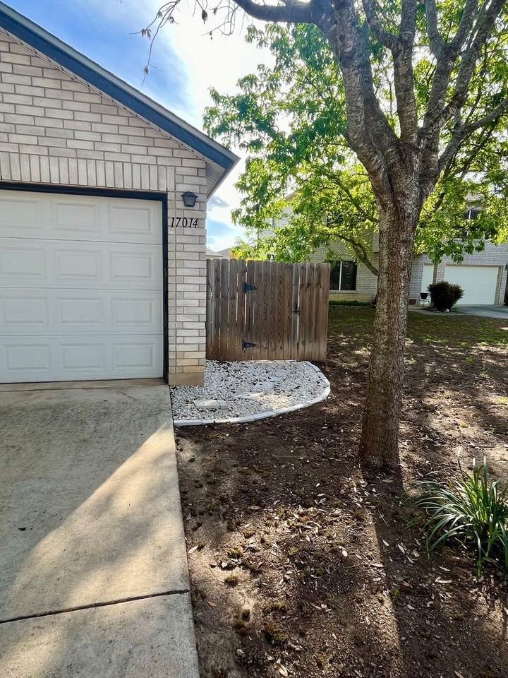 17014 Talon Path - Photo 2 of 25