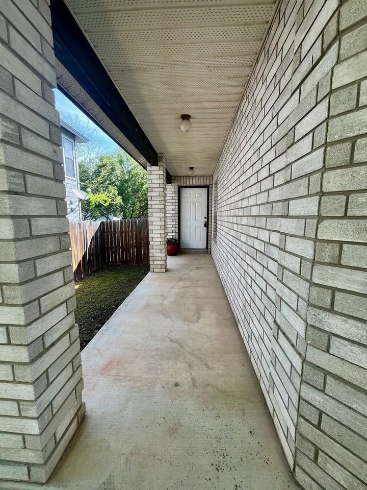 17014 Talon Path - Photo 3 of 25