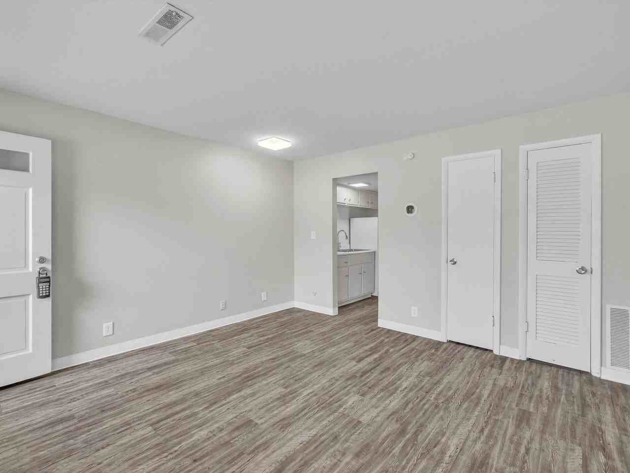 Bellemeade Apartments - Photo 2 of 14