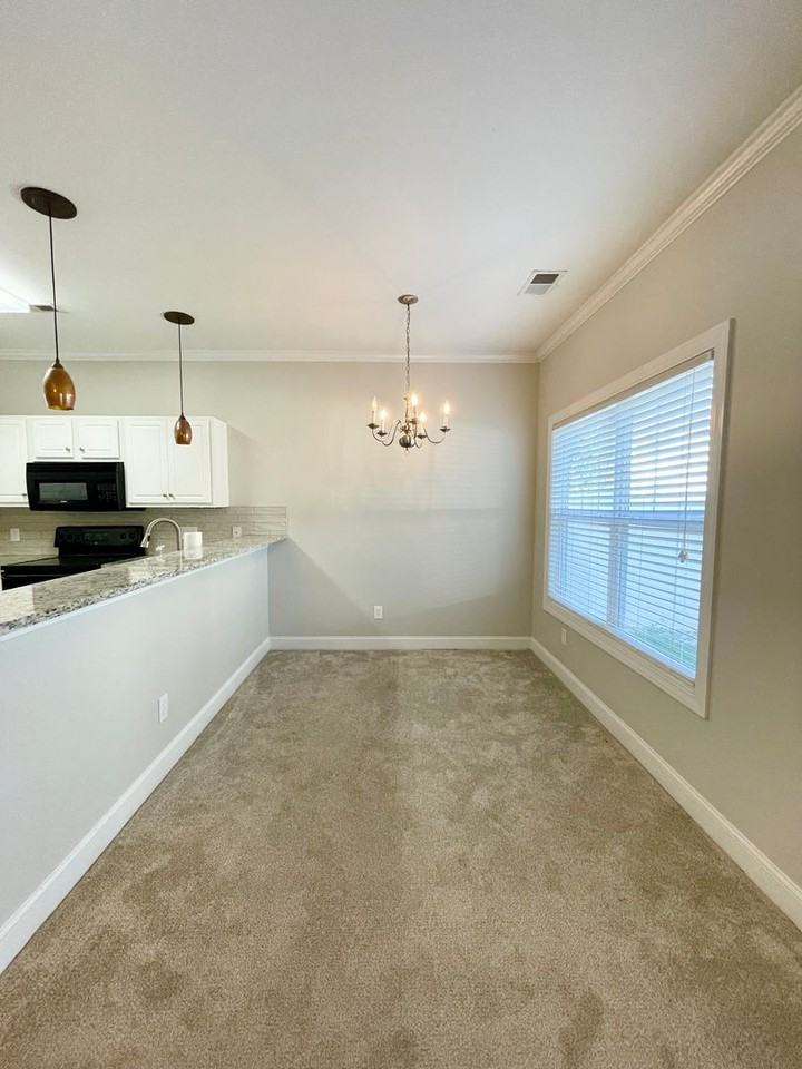 12 Braiden Manor Rd - Photo 5 of 17