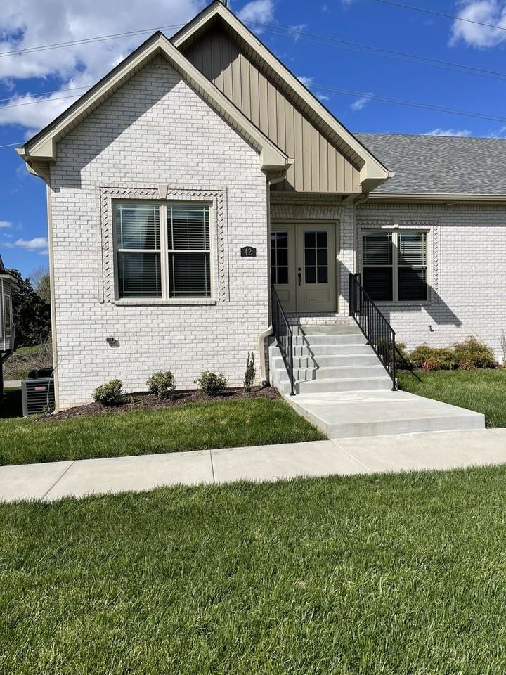 456 Pond Apple Rd - Photo 2 of 38