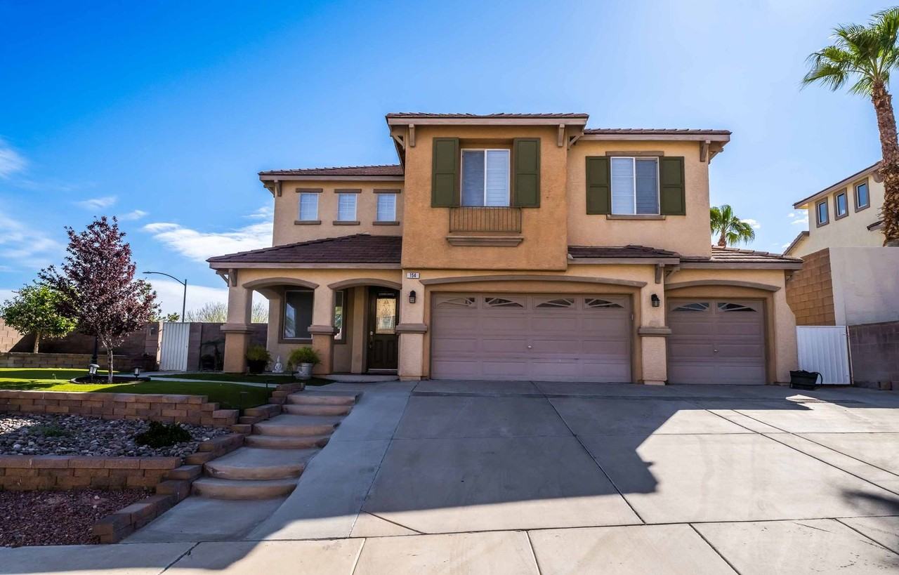 154 Rocky Star St, Henderson, NV 89012 5 Bedroom Apartment for Rent