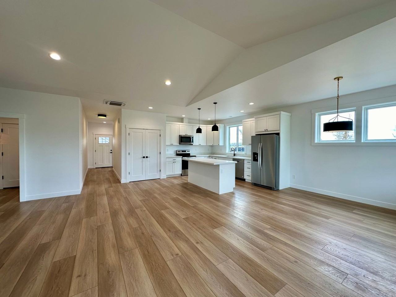 2075 Bowfin Way - Photo 2 of 18