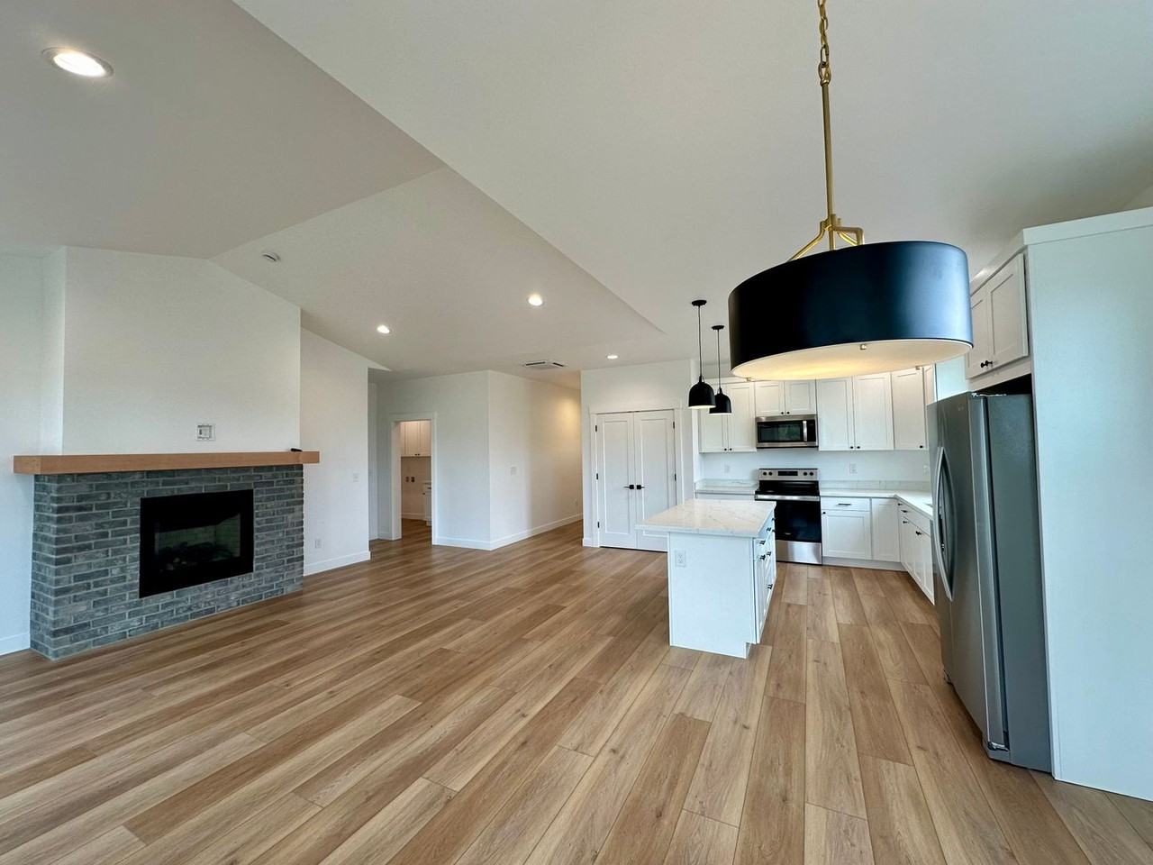 2075 Bowfin Way - Photo 3 of 18