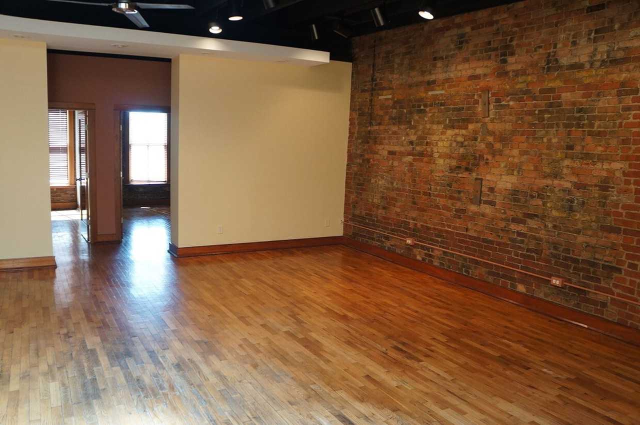 413 N. Center - Photo 3 of 25