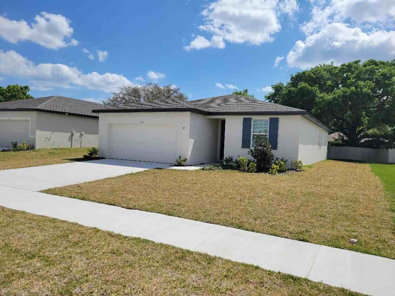 1281 Oak Valley Dr - Photo 2 of 21